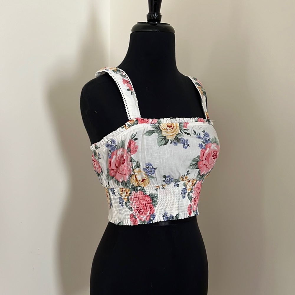 Forever 21 brand new cute top size Medium